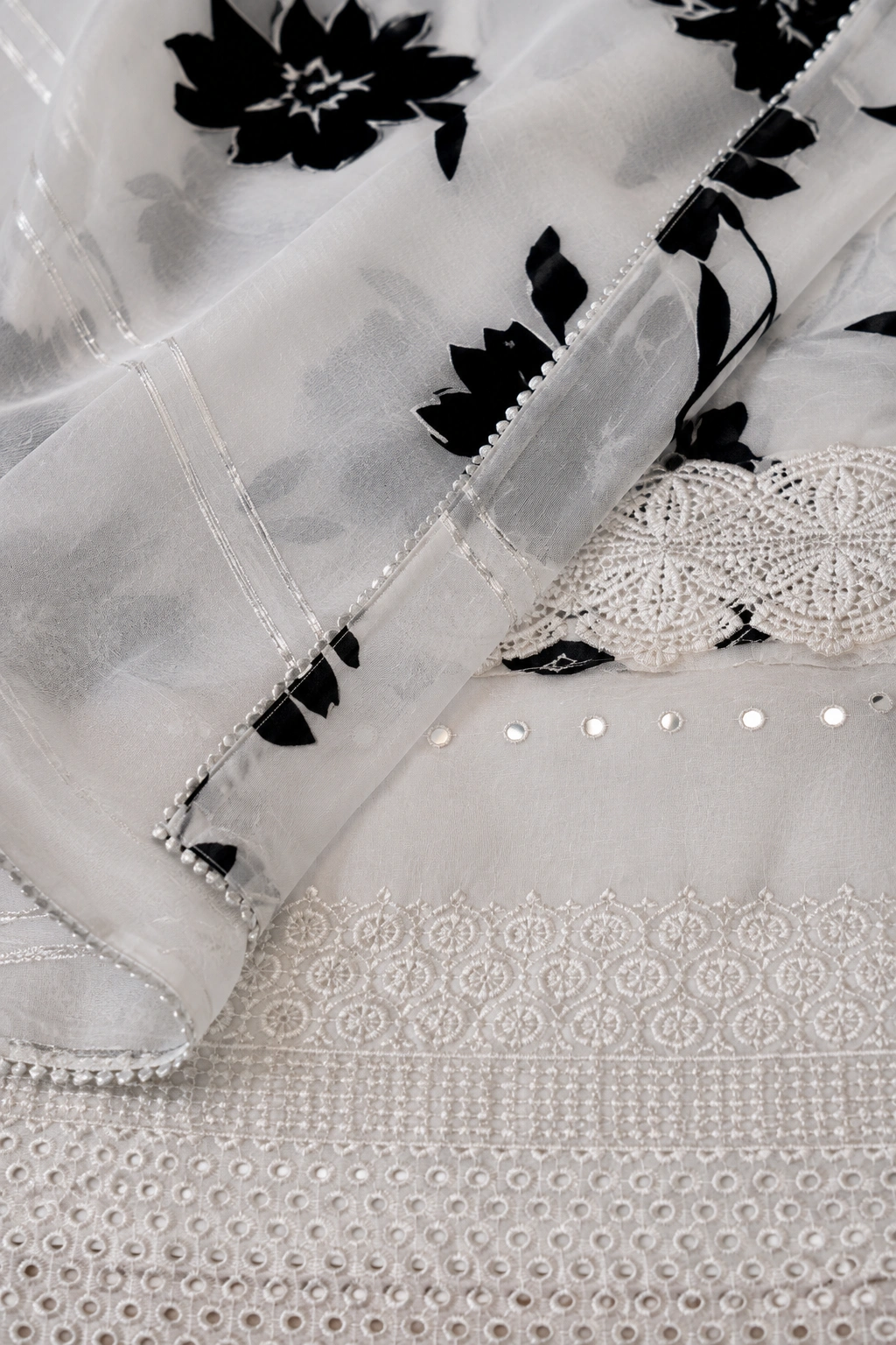 Elegant Mul Cotton Embroidered Ethnic Suit Set with Matching Dupatta - Image 5