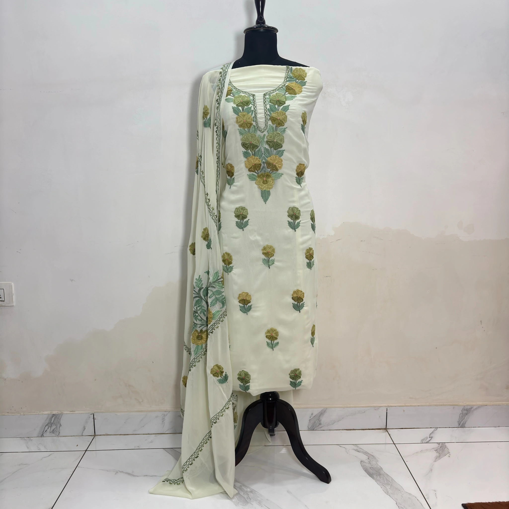 Kashmiri-Style Ivory Georgette Suit Set with Floral Embroidery & Matching Dupatta - Image 7